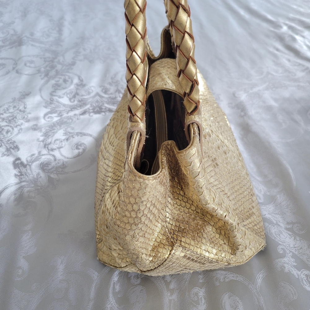 CARLOS FALCHI Vintage Genuine Leather Handbag. - Picture 4 of 13